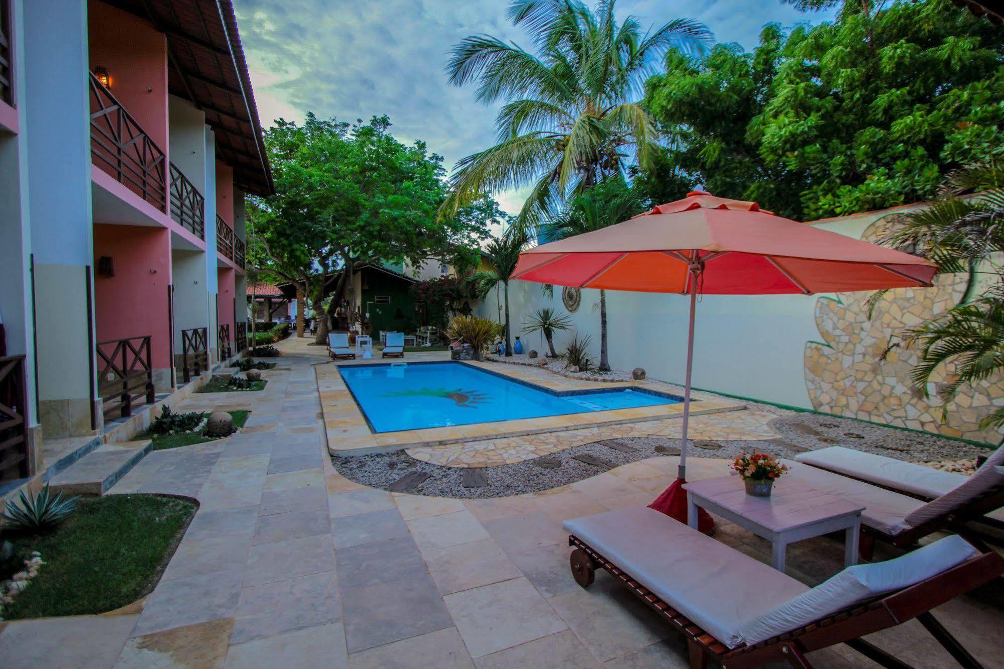 Hotel Pousada Sol & Lua Paracuru Bagian luar foto